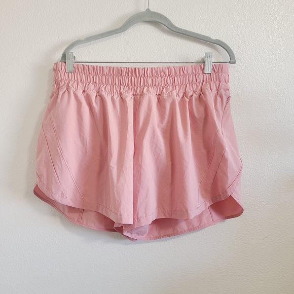 Lululemon Pink Track That Mid-Rise Lined Short 5" - Picture 2 of 10